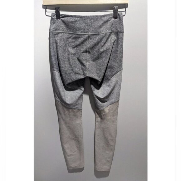 OUTDOOR Voices | Springs 7/8 Legging in Graphite/Ash/Dove - Picture 4 of 10
